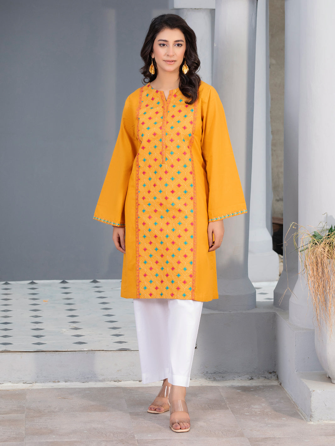 2 Piece Ready To Wear Embroidered Lawn Suit