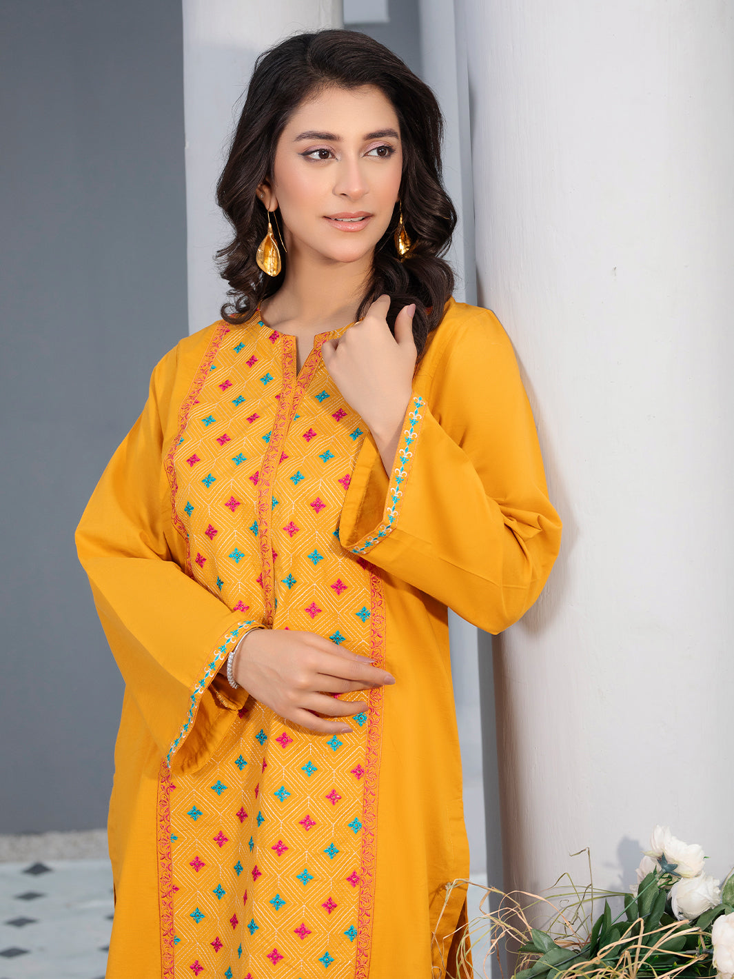 2 Piece Ready To Wear Embroidered Lawn Suit